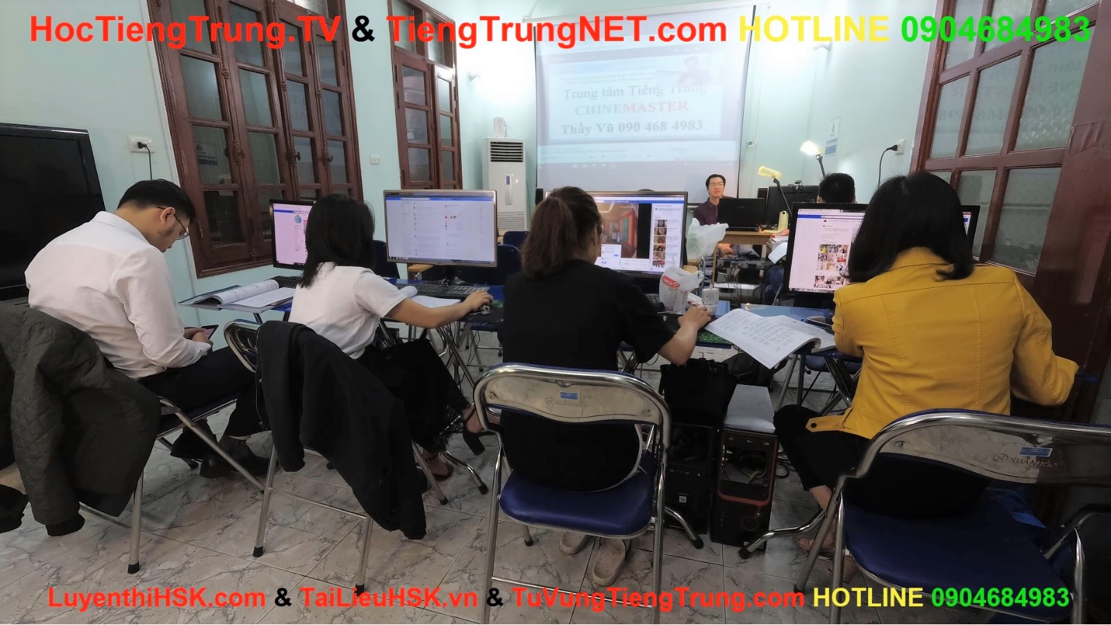 Trung t&acirc;m tiếng Trung luyện thi HSK miễn ph&iacute; ChineMaster li&ecirc;n tục khai giảng c&aacute;c kh&oacute;a học tiếng Trung HSK 9 cấp theo bộ gi&aacute;o tr&igrave;nh tiếng Trung ChineMaster 9 quyển của T&aacute;c giả Nguyễn Minh Vũ.