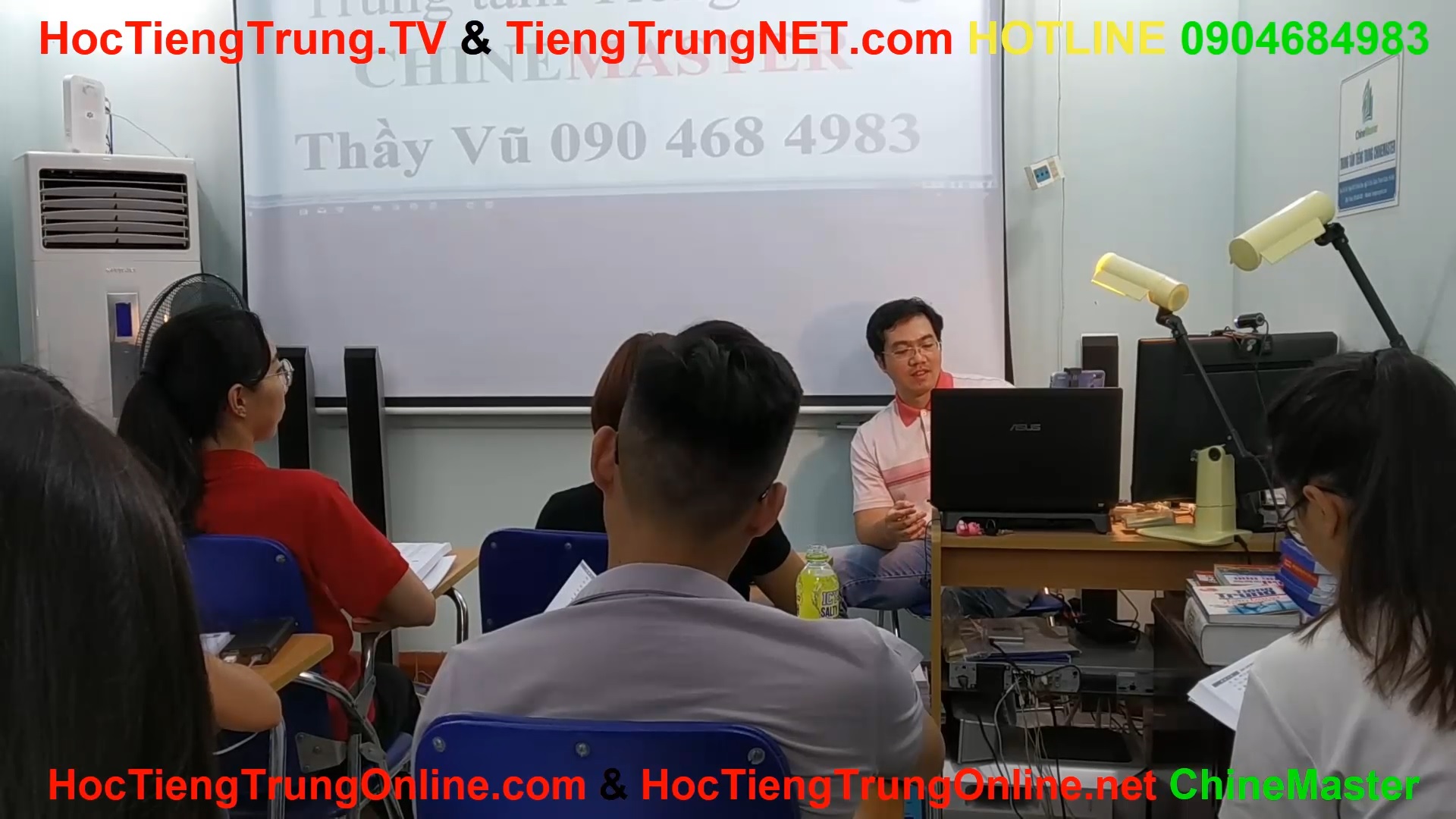 Trung tâm chuyên đào tạo tiếng Trung giao tiếp HSK ChineMaster Thầy Vũ tại Quận Thanh Xuân Hà Nội.