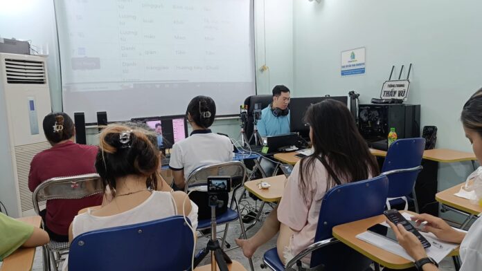 THANHXUANHSK luyện thi HSK 4 HSKK trung cấp Quận Thanh Xuân Hà Nội bài 8