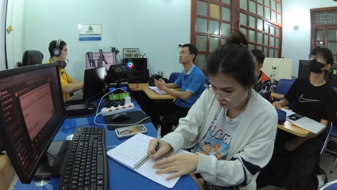 THANHXUANHSK luyện thi HSK 4 HSKK trung cấp Quận Thanh Xuân Hà Nội bài 11