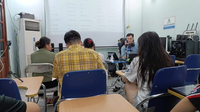 Học tiếng Trung Quận Thanh Xuân luyện thi HSK-HSKK THANHXUANHSK bài 12