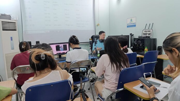 Giáo trình Hán ngữ BOYA của Tác giả Nguyễn Minh Vũ bài 1