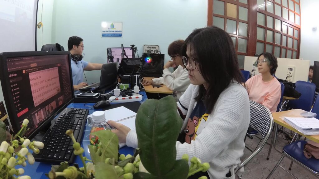 Học tiếng Trung online theo chủ đề Bắt Taxi Gi&aacute;o tr&igrave;nh H&aacute;n ngữ 9 quyển