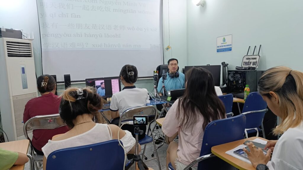 Học tiếng Trung online theo chủ đề Bắt xe Bus Gi&aacute;o tr&igrave;nh H&aacute;n ngữ MSUTONG