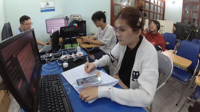 hoctiengtrungonline học tiếng Trung online CHINEMASTER Thầy Vũ luyện thi HSK bài 2