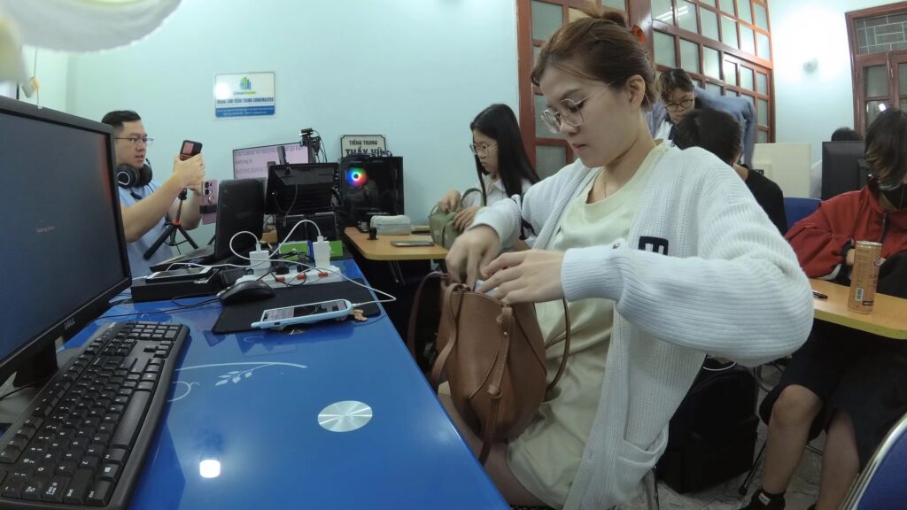 Kh&oacute;a học tiếng Trung online miễn ph&iacute; hoctiengtrungonline.com